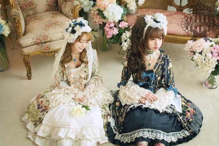 Global Influence and Community